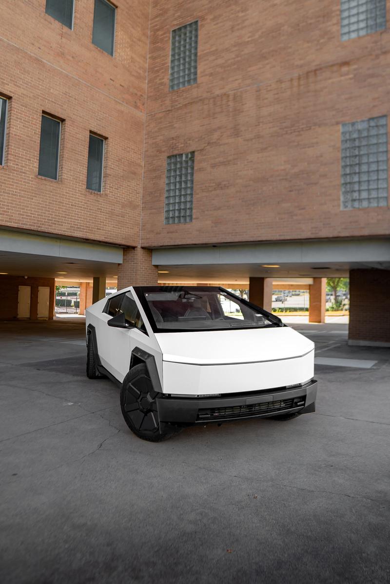 Tesla Cybertruck build at Wraps Redefined