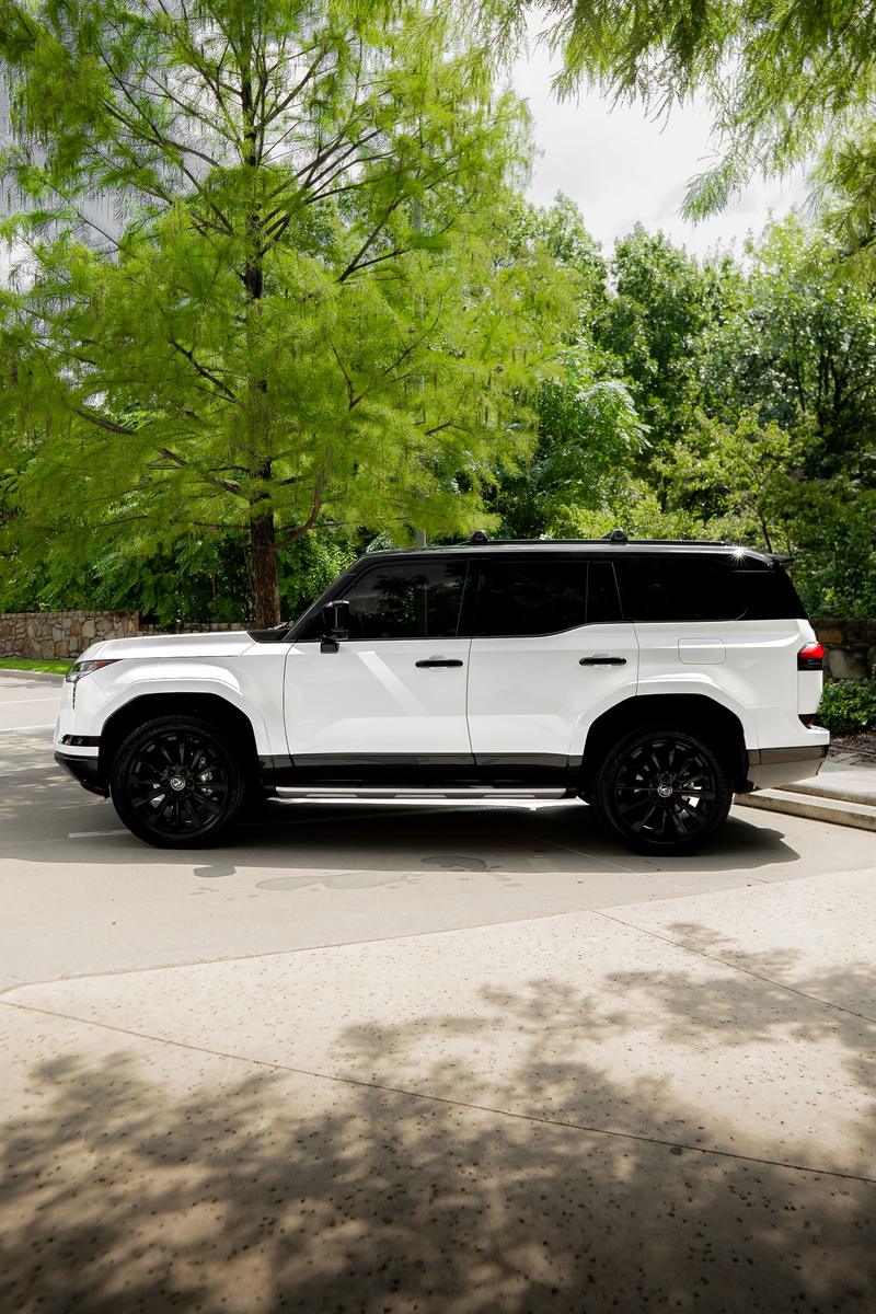 Tuxedo two tone wrap package in Dallas