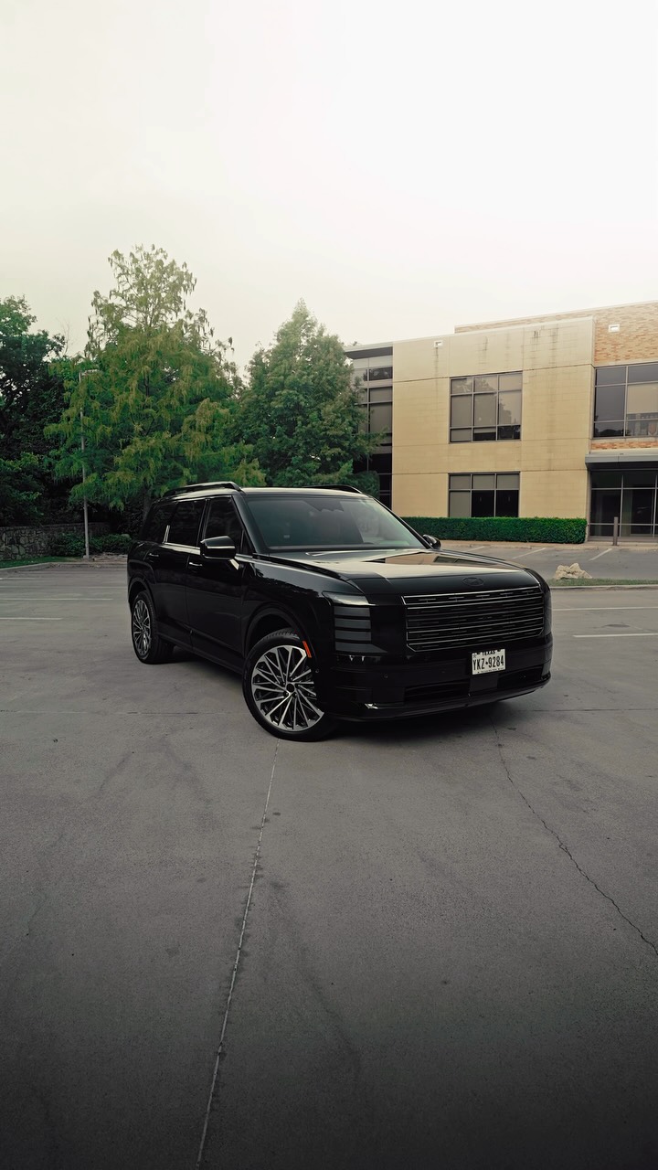 2027 Palisade Calligraphy in for a full package - Chrome delete - Headlight tint - Full ceramic coat DM us for your color change and prot...